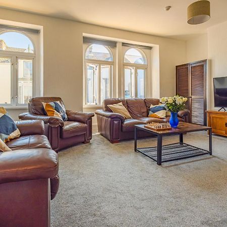 Castleview Coastal Comfort With 2 Parking Spaces Oystermouth Dış mekan fotoğraf