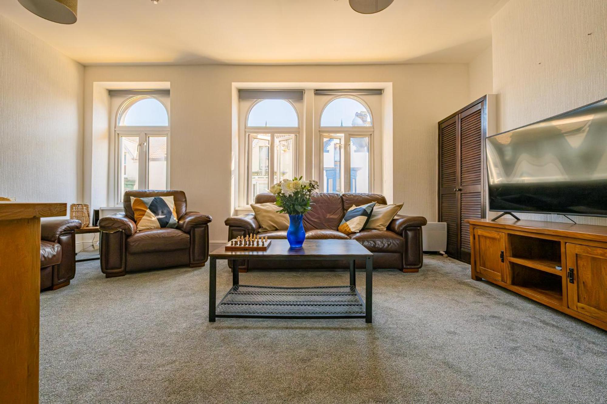 Castleview Coastal Comfort With 2 Parking Spaces Oystermouth Dış mekan fotoğraf